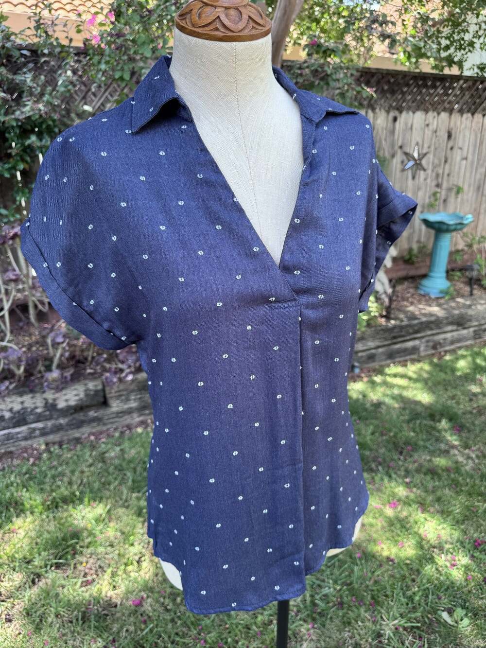 Mine Polka Dot Short Sleeve Blouse Women's M Dark Blue V-Neck Collared Top